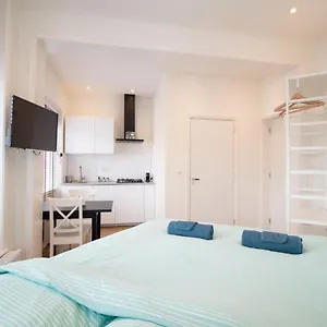 Escamp 2*, Den Haag Niederlande